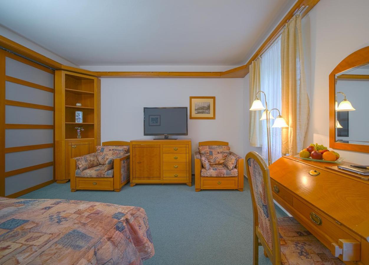 Hotel Praha Hrensko Exterior photo